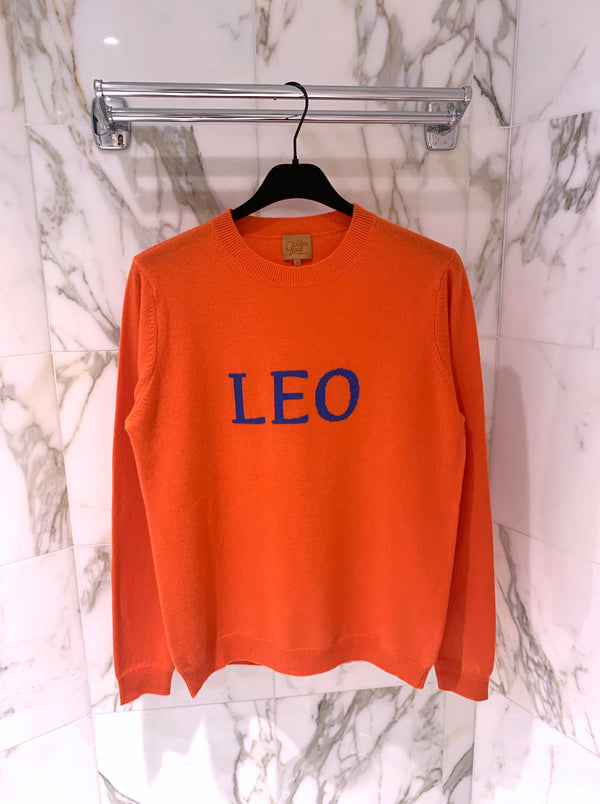 LEO star pullover